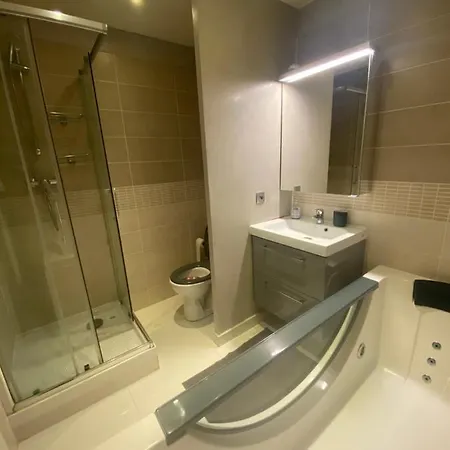 Duplex Paris: Near Roissy Cdg, Expo & Theme Parks